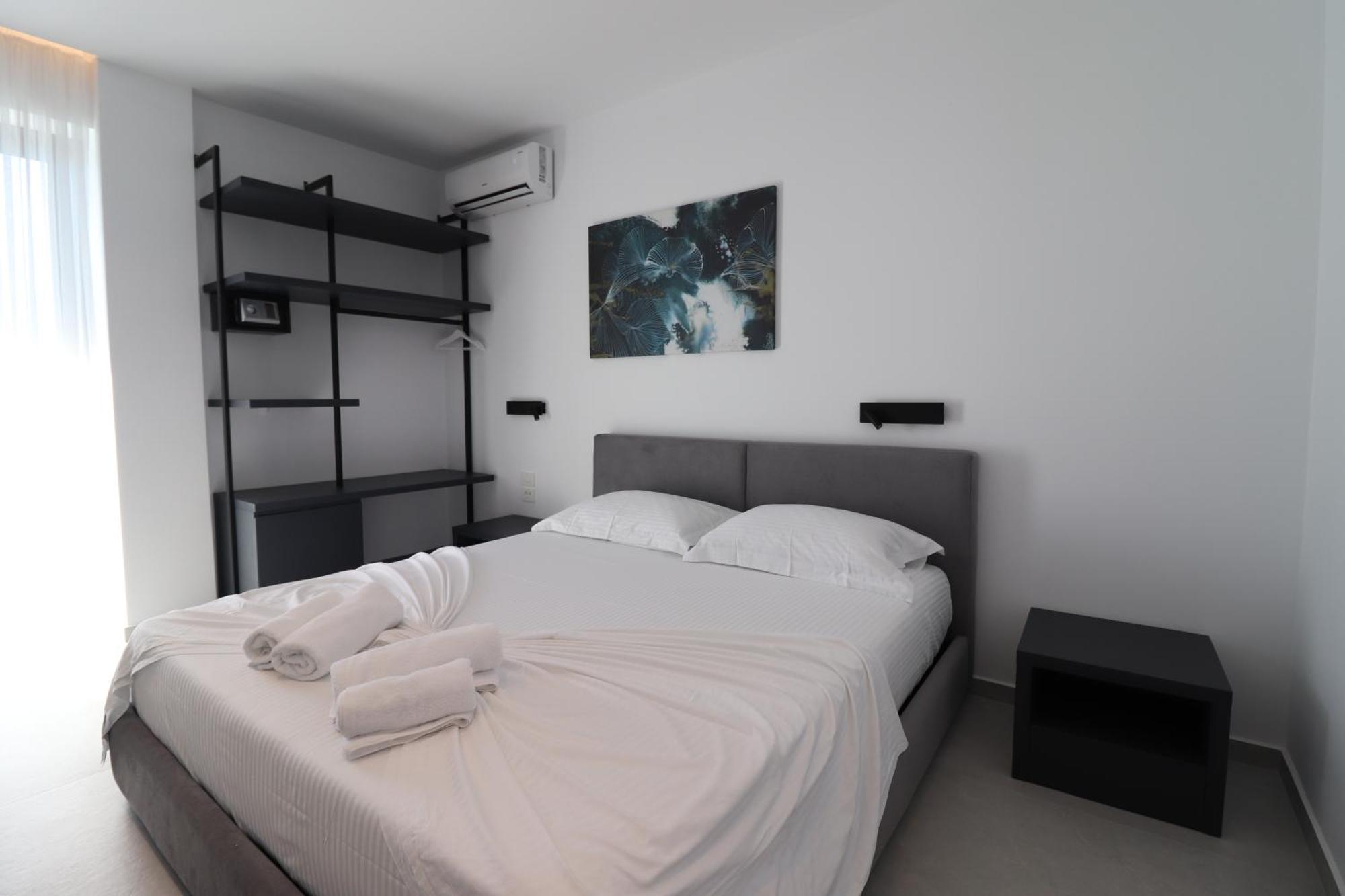 Adele Hotel Ksamil Eksteriør billede