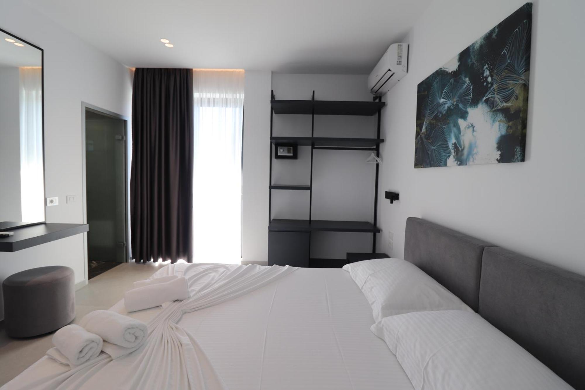 Adele Hotel Ksamil Eksteriør billede