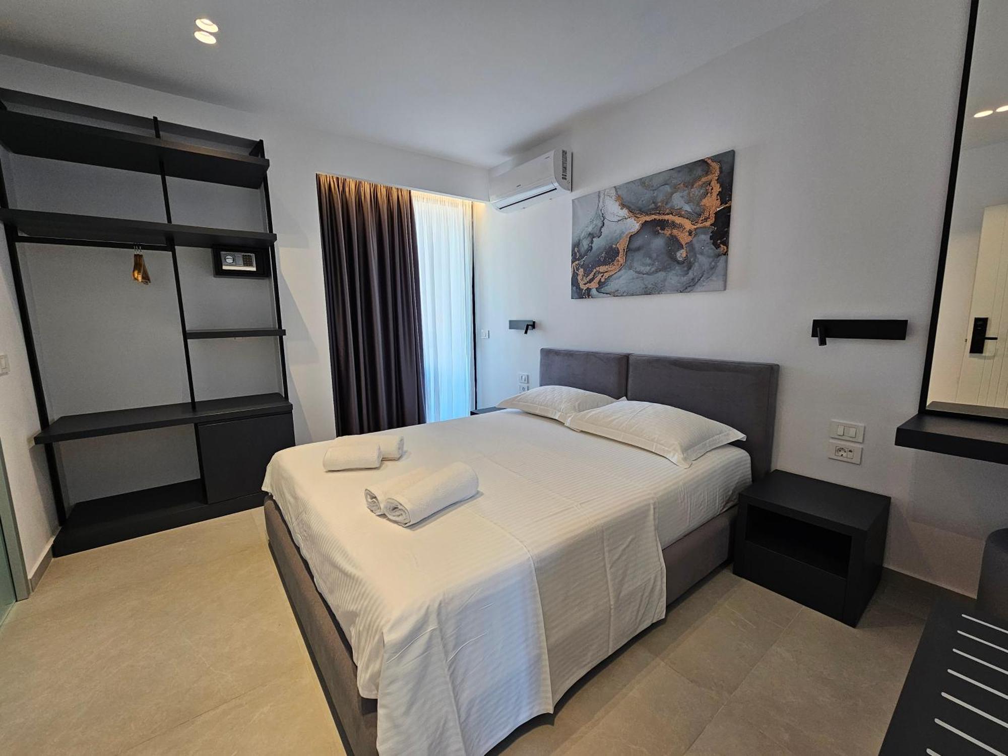 Adele Hotel Ksamil Eksteriør billede