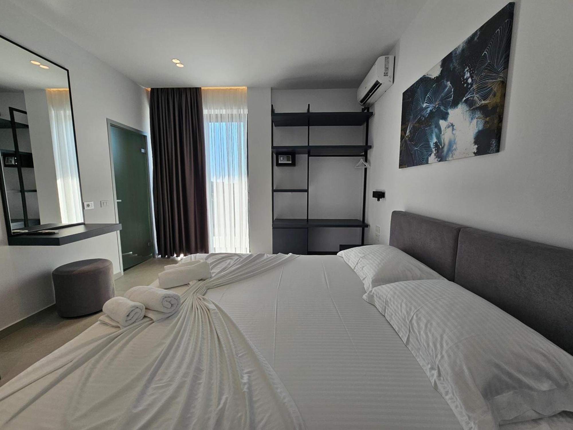 Adele Hotel Ksamil Eksteriør billede